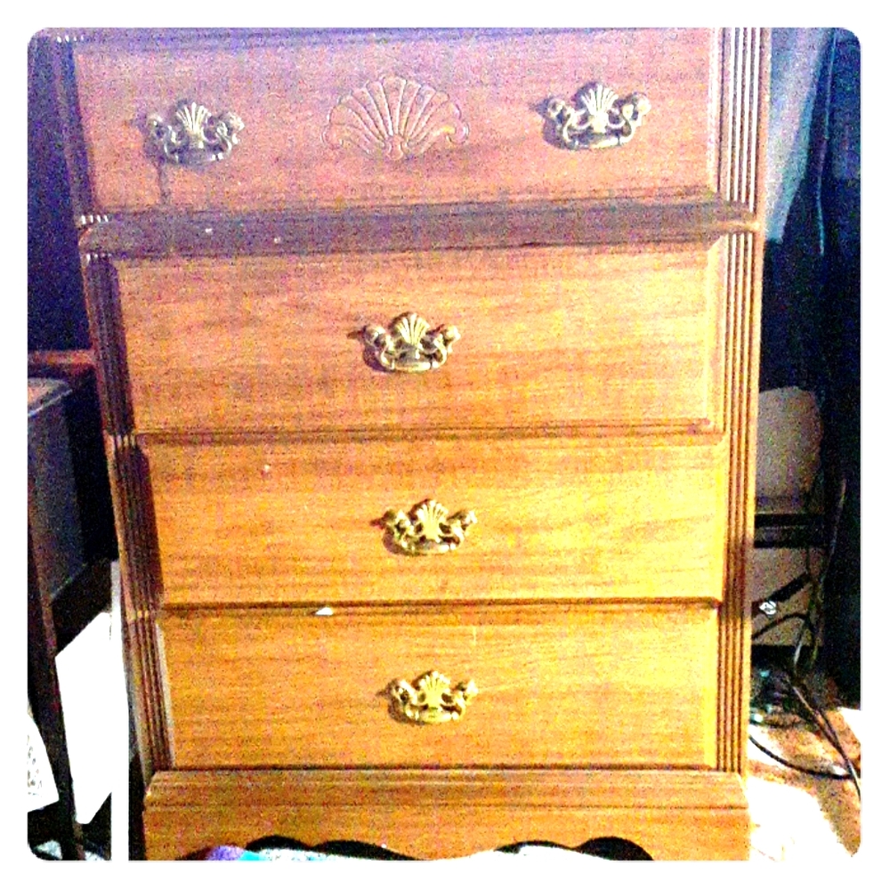 Dresser